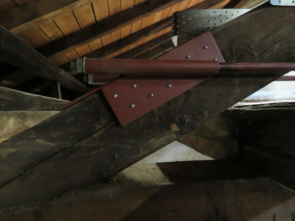 Stahlverspannung im Dachtragwerk mit Sonderstahlbauteilen…