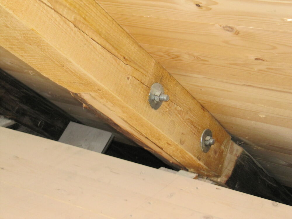 stehendes Blatt an Dachsparren als Sanierungsverbindung…